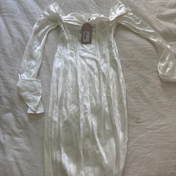 Meshki Giselle Off Shoulder Cowl Neck Maxi Dress - White - Picture 3 of 5